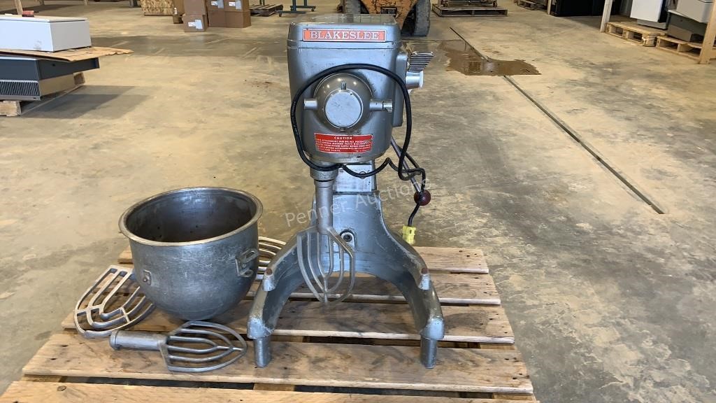 Blakeslee Commercial Dough Mixer