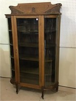 Very Nice Oak Antique China Cabinet