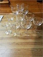 SET OF WINE GLASSES -- TOTAL OF 10 -- 2 DIFFERENT
