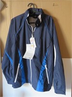 NEW WOMENS NORT FACE LIGHT JACKET SIZE L