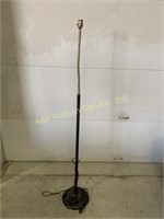Stand up lamp with snake head, 65 in tall,