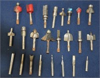 Assorted router bits