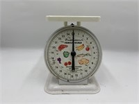 Vintage American Family Kitchen Scale