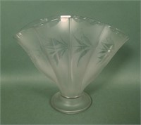 Fent. Cryst, Frosted Silvertone Mellon Rib Vase