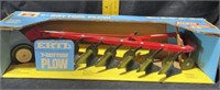 NIB ERTL 7- bottom plow