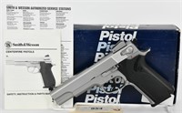 RARE Smith & Wesson Model 1006 10mm Pistol