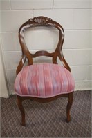 Carved balloon back upholstered hip rest chair,