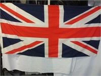 2 drapeaux anglais 72x36 et 66x33 Union-Jacks
