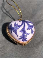 Heart shaped trinket box