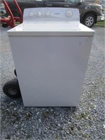 NICE WASHER HOTPOINT - RUNS - PICK UP ONLY