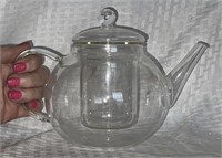 Beautiful Glass Tea Pot with Loose Tea Holder