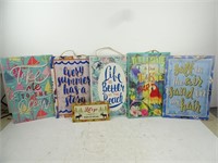Lot of Misc. Beach & Vacation Themed Hanging