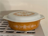 Oval Pyrex Butterfly Gold Casserole