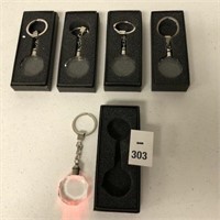 5 PCS LIGHTING KEYCHAIN