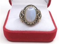 Vintg. Sterling Silver Milky White Agate Ring