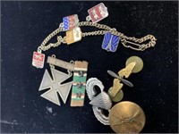 WWII ERA JEWELRY & MEDALS