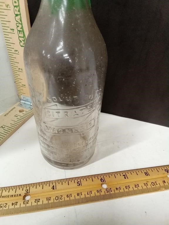 Vintage Citrate Magnesia Bottle w/ Dosing