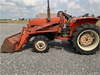 ALLIS CHALMERS 5020 WITH 430 LOADER & BUCKET