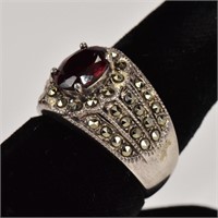 Silver Ring featuring Marcasite & Oval Garnet