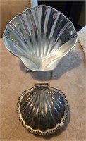 Lot of 2 Clam Shaped Dish/Bowl