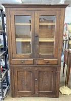 6 FT Antique Display Cabinet/Pantry