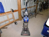 Hoover wind tunnel rewind upright vacuum, metal &