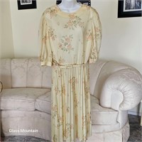 Vintage Maxi Semi-Sheer Pleated Belted Large Dress