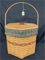 LARGE LONGABERGER BASKET W/ LID