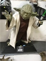 LIFE SIZE YODA ATTACK OF THE CLONES - *RESERVE ITE