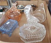 TRAY OF GLASSWARE, COVERED JEWELRY, MISC