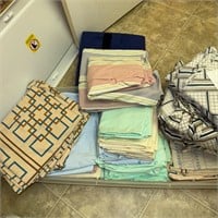 Lot of misc Twin & King size sheets.