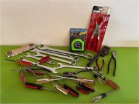 Hand Tools Wrenches Spark Plugs Pliers ++