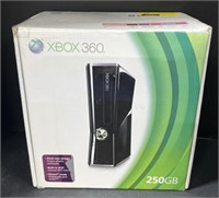 (R) XBOX 360 250 GB with Controller and Headset