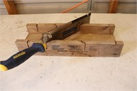 Mitre Box with Saw
