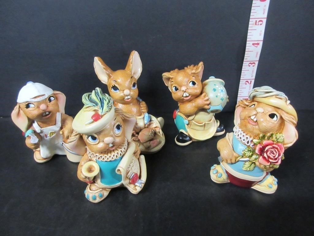 LOT OF 5 PENDELFIN FIGURINES