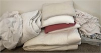 K - MIXED LOT OF BEDDING (W35)