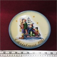 Schmid Christmas 1981 Decorative Plate