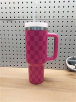 Pink checkerd cup 40 oz.