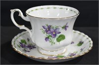 Royal Albert Tea Cup & Saucer Violets