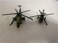 2 MAISTO UNITED STATES ARMY DIE CAST HELICOPTERS