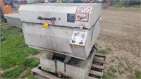 ^Hot water parts washer