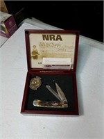 Beautiful NRA we the people knife NIB