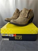 Womens Size 9 Shoe Boot