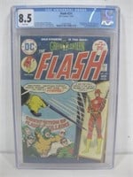 Graded Flash #231 1975 Comic Book In Case