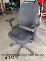 Black Steelcase Leap Chair, Model: 46216179
