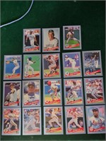 (18) 1993 Hostess Baseball Cards