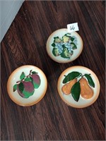 3 fruit wall pockets made in occupied Japan