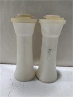 Tupperware salt and pepper shakers ( S is rubbed