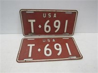 USA License Plates Pairs