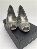 Adrianna Papell Rhinestone Pumps, Size 8.5M